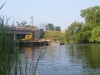 barge-gowing-under-bridge